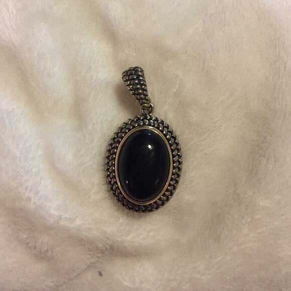 Jewelry - Silver Black Pendant